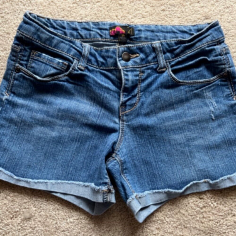 FOREVER 21 ~ Women Teen Denim Shorts ~ Size 26